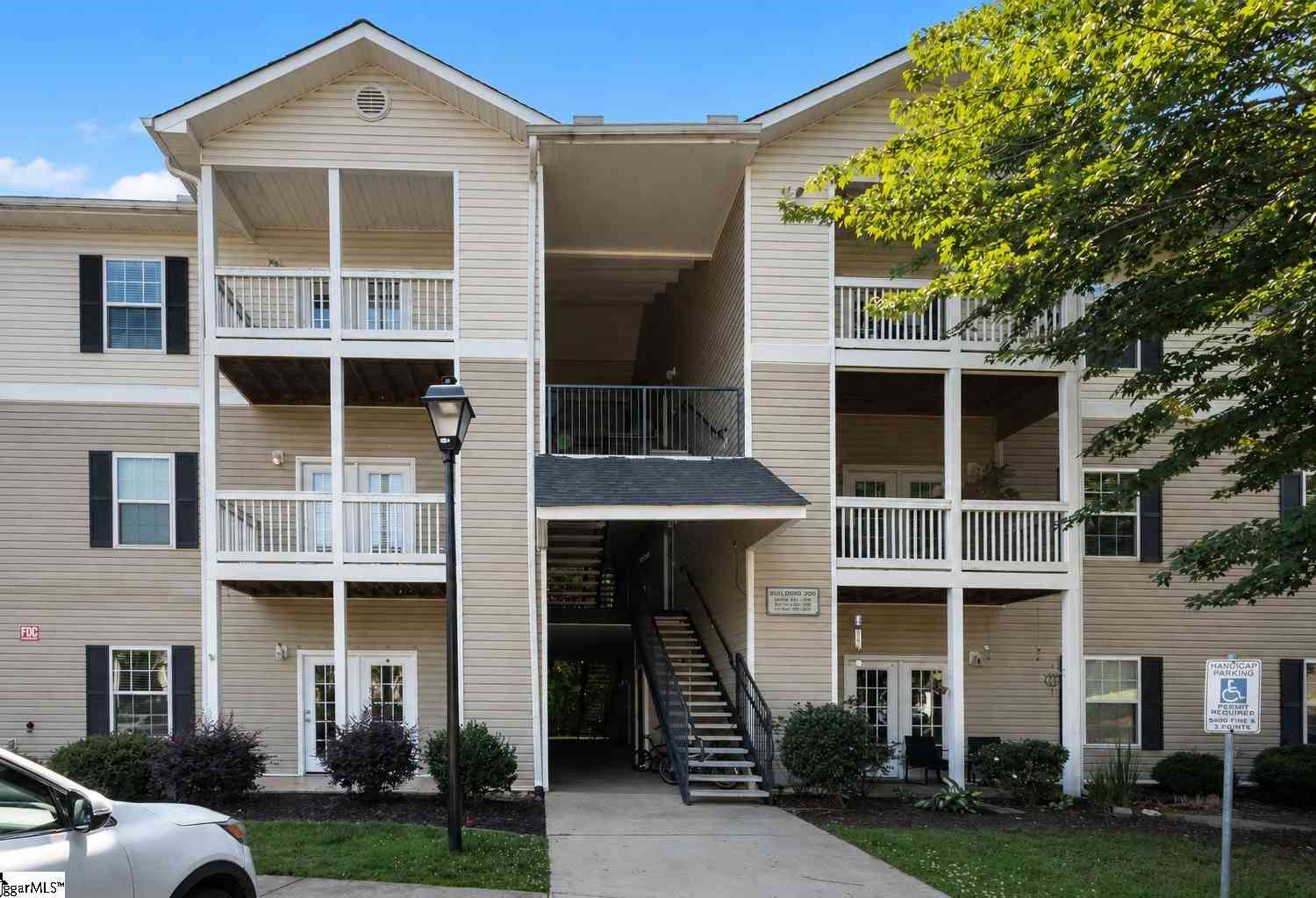 Condo For Sale - 203 Mckenna<br/> Greenville, SC 29615