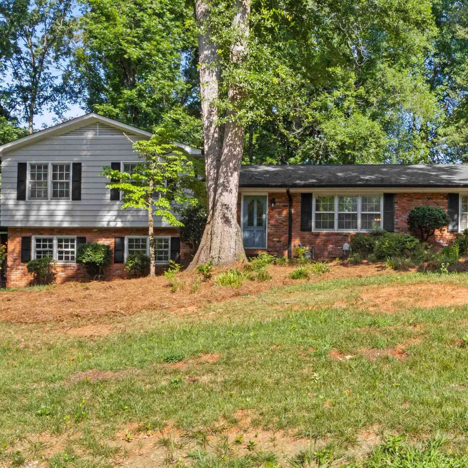 Homes For Sale - 295 Fairlane<br/> Spartanburg, SC 29307