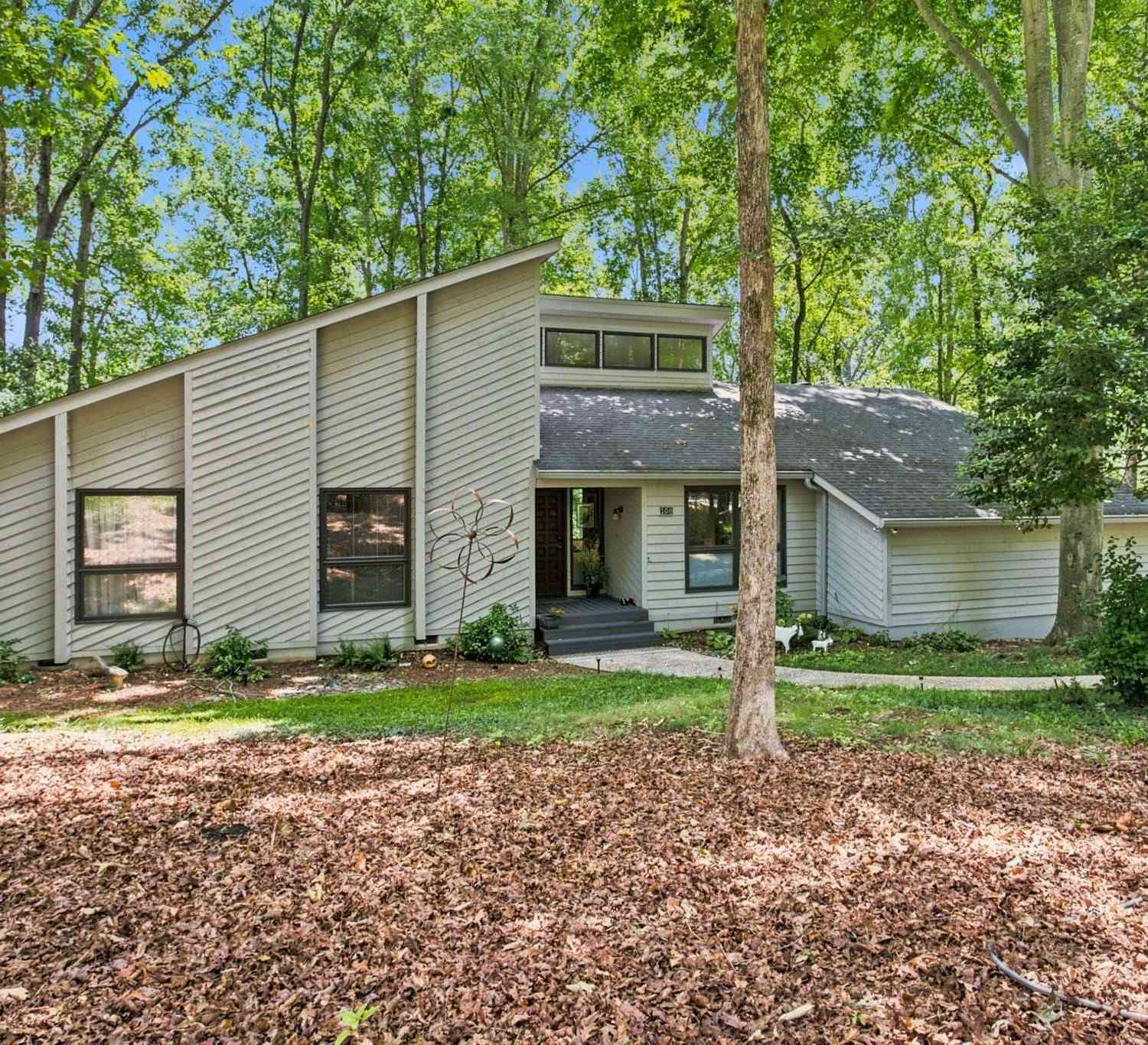 Homes For Sale - 108 Whittlin<br/> Taylors, SC 29687