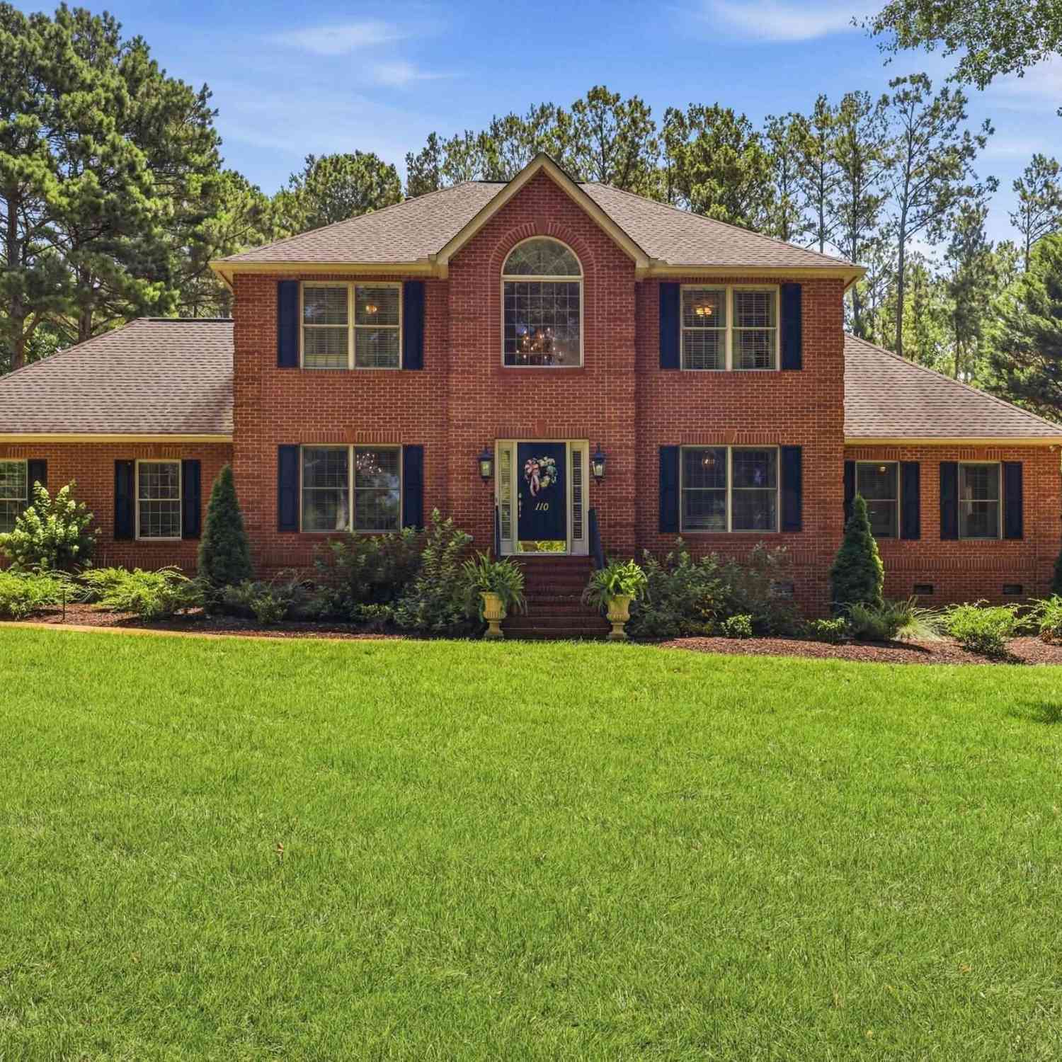 Homes For Sale - 110 Hawnes<br/> Anderson, SC 29621