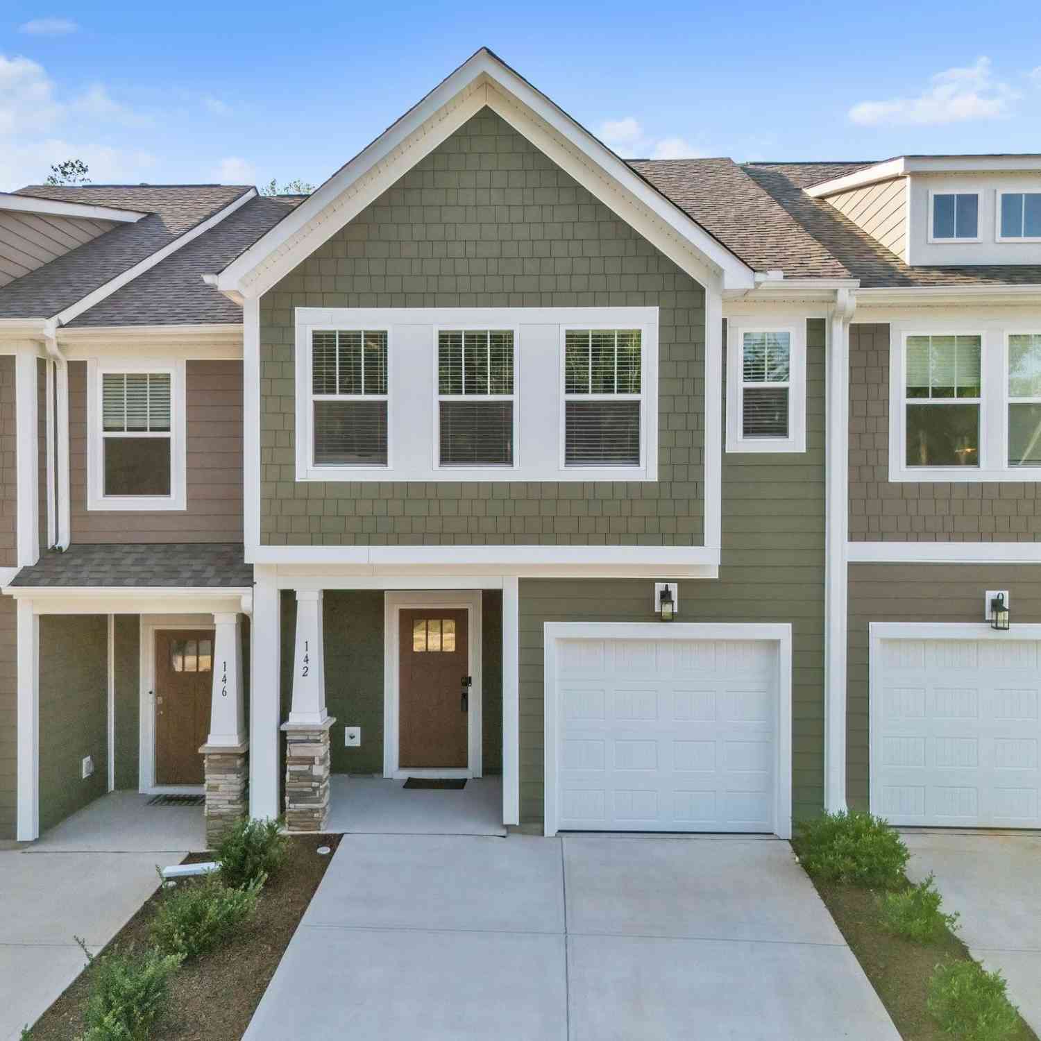 Townhouse For Sale - 142 Shager<br/> Greenville County, Travelers Rest, SC 29690