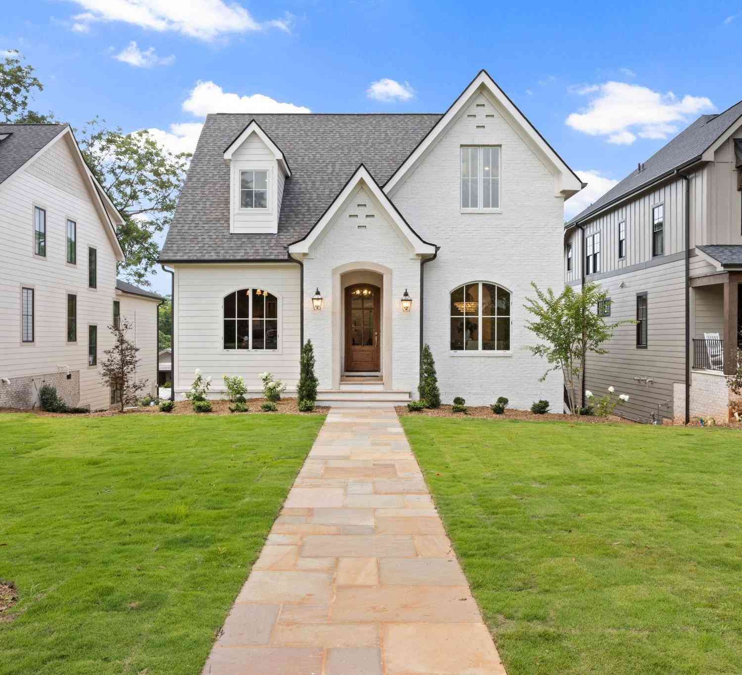 Homes For Sale - 210 W Mountainview<br/> Greenville, SC 29609