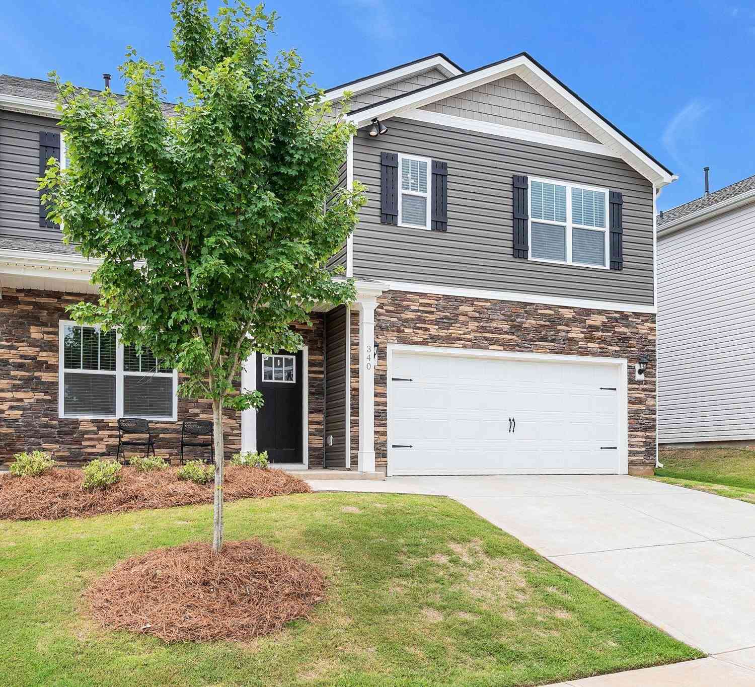 Homes For Sale - 340 Ridge Climb<br/> Greenville County, Greer, SC 29651