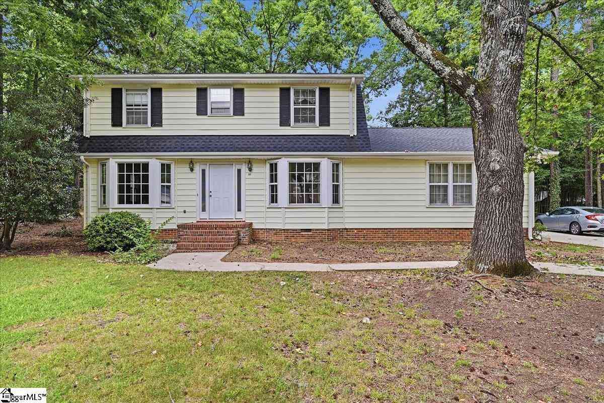 Homes For Sale - 201 Crepe Myrtle<br/> Greenville, SC 29607