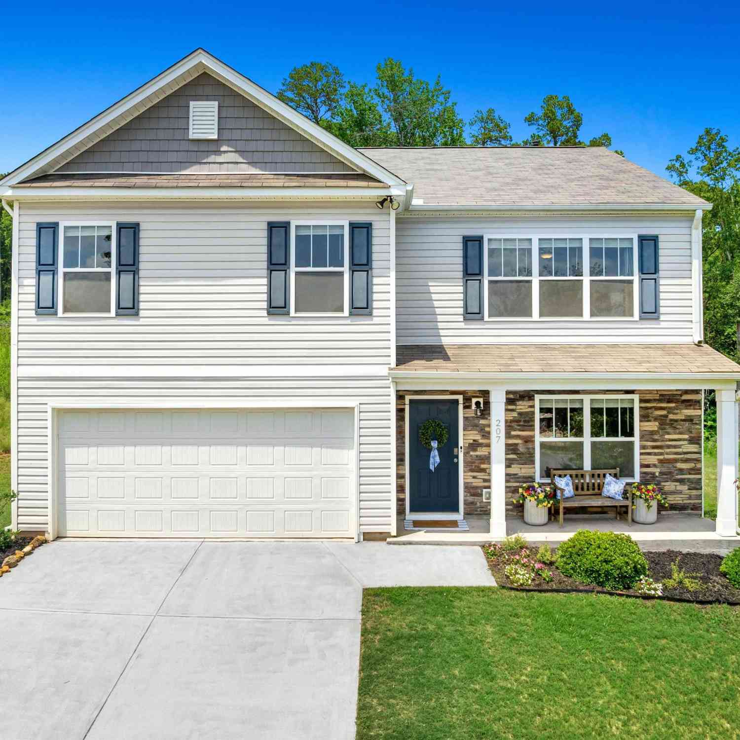 Homes For Sale - 207 Ashwood<br/> Easley, SC 29640