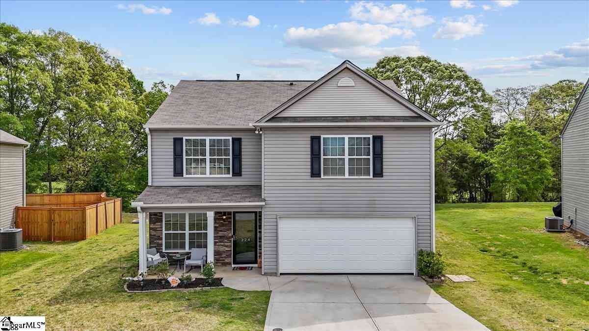 Homes For Sale - 224 Hillendale<br/> Pelzer, SC 29669