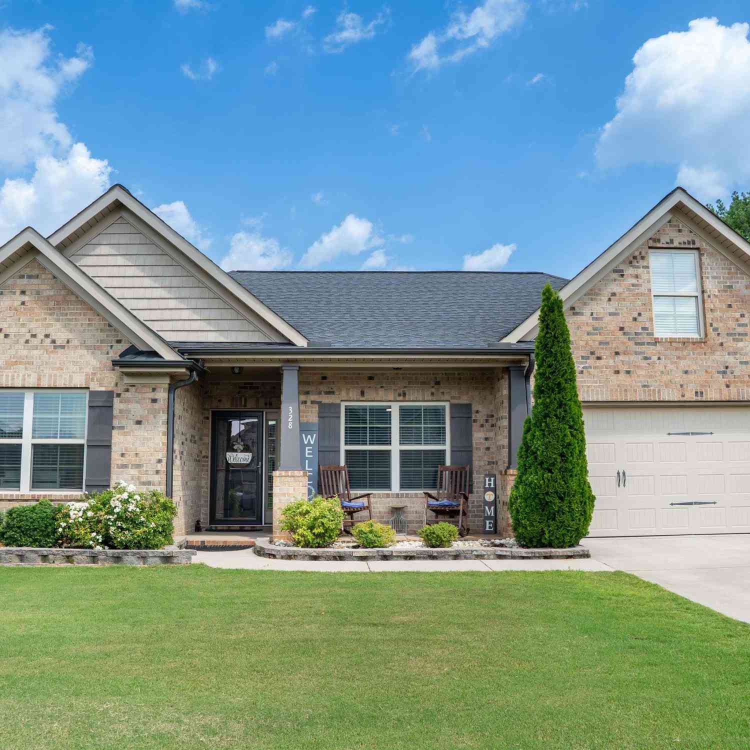 Homes For Sale - 328 E Story Bush<br/> Inman, SC 29349