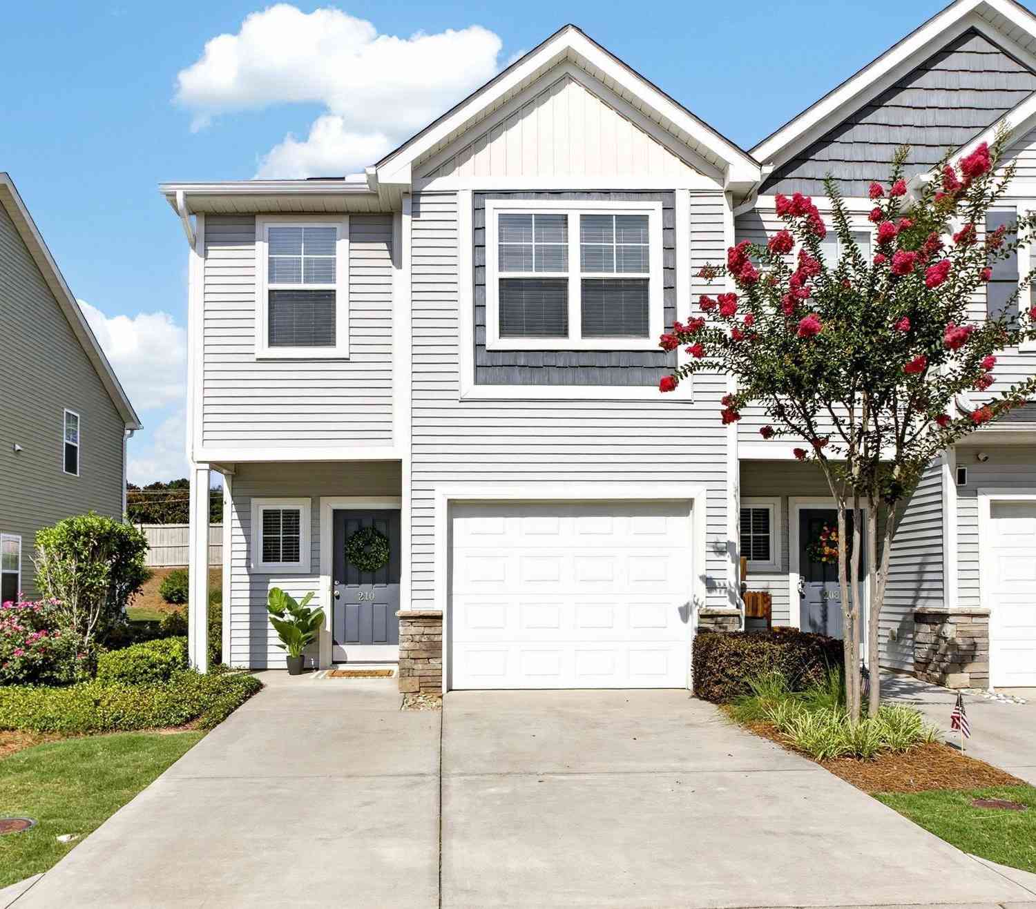 Townhouse For Sale - 210 Button Willow<br/> Greenville County, Taylors, SC 29687