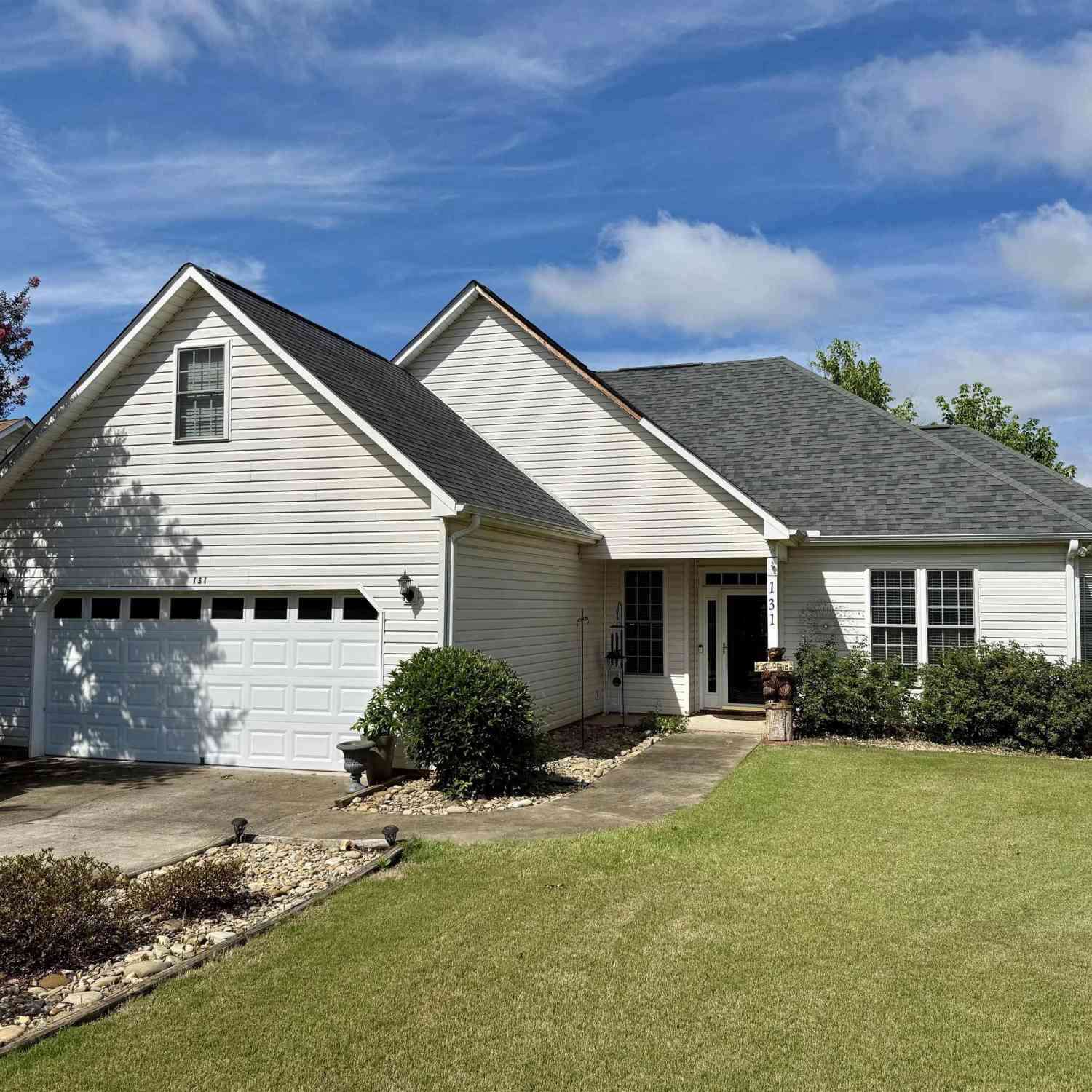 Homes For Sale - 131 Lauren Wood<br/> Greenville County, Taylors, SC 29687
