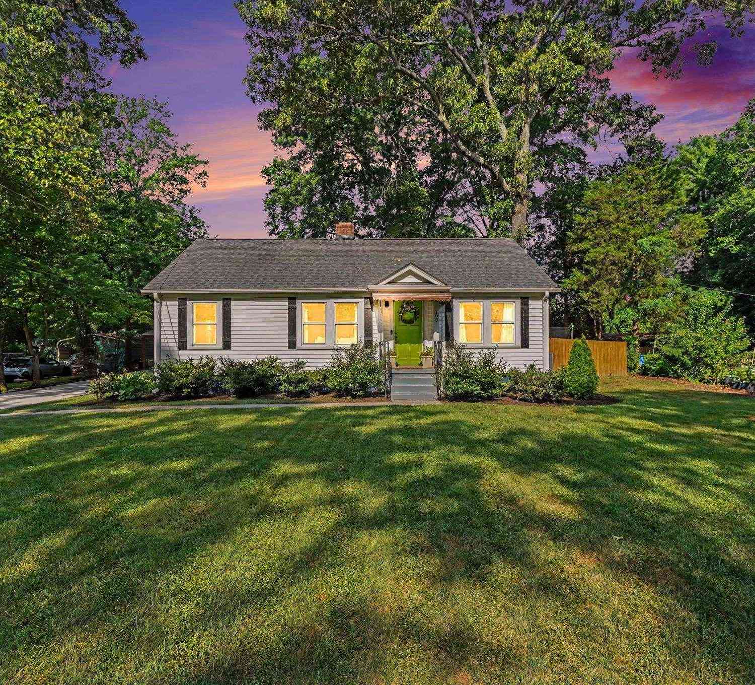 Homes For Sale - 103 Sutton<br/> Greenville County, Taylors, SC 29687