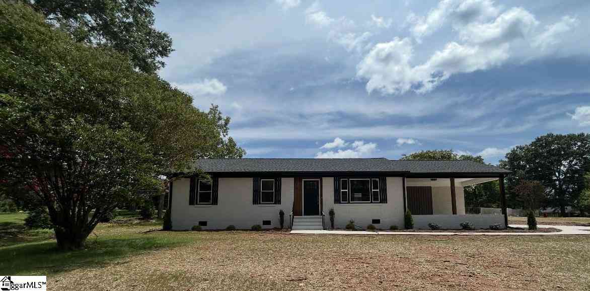 Homes For Sale - 519 Pine Ridge<br/> Duncan, SC 29334