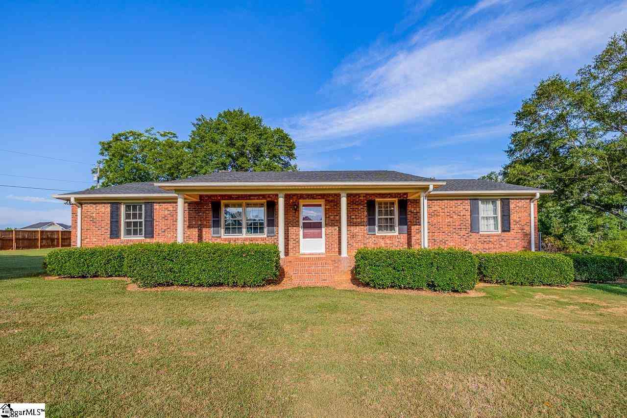 Homes For Sale - 1326 Mount Zion<br/> Spartanburg County, Spartanburg, SC 29303