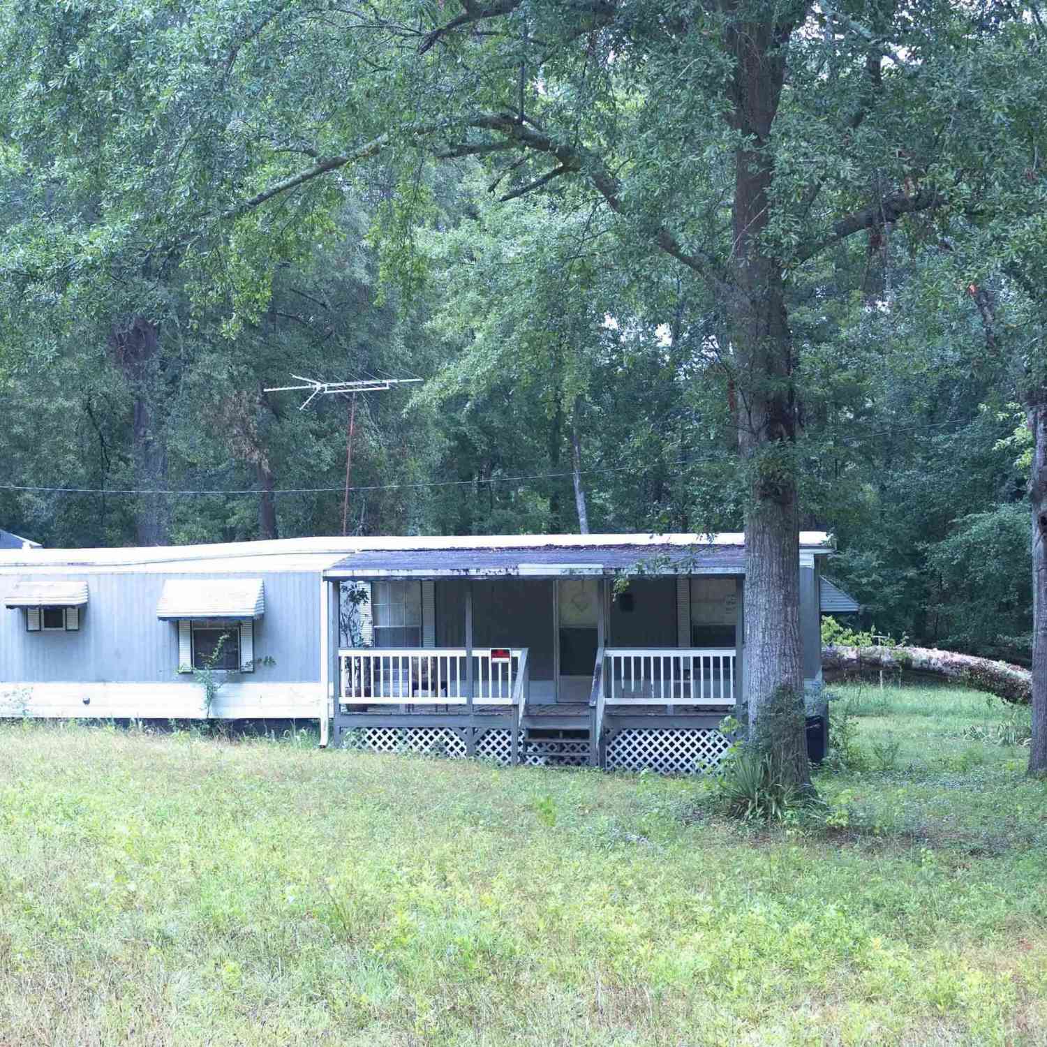 Mobile Home For Sale - 294 Spring<br/> Gray Court, SC 29645