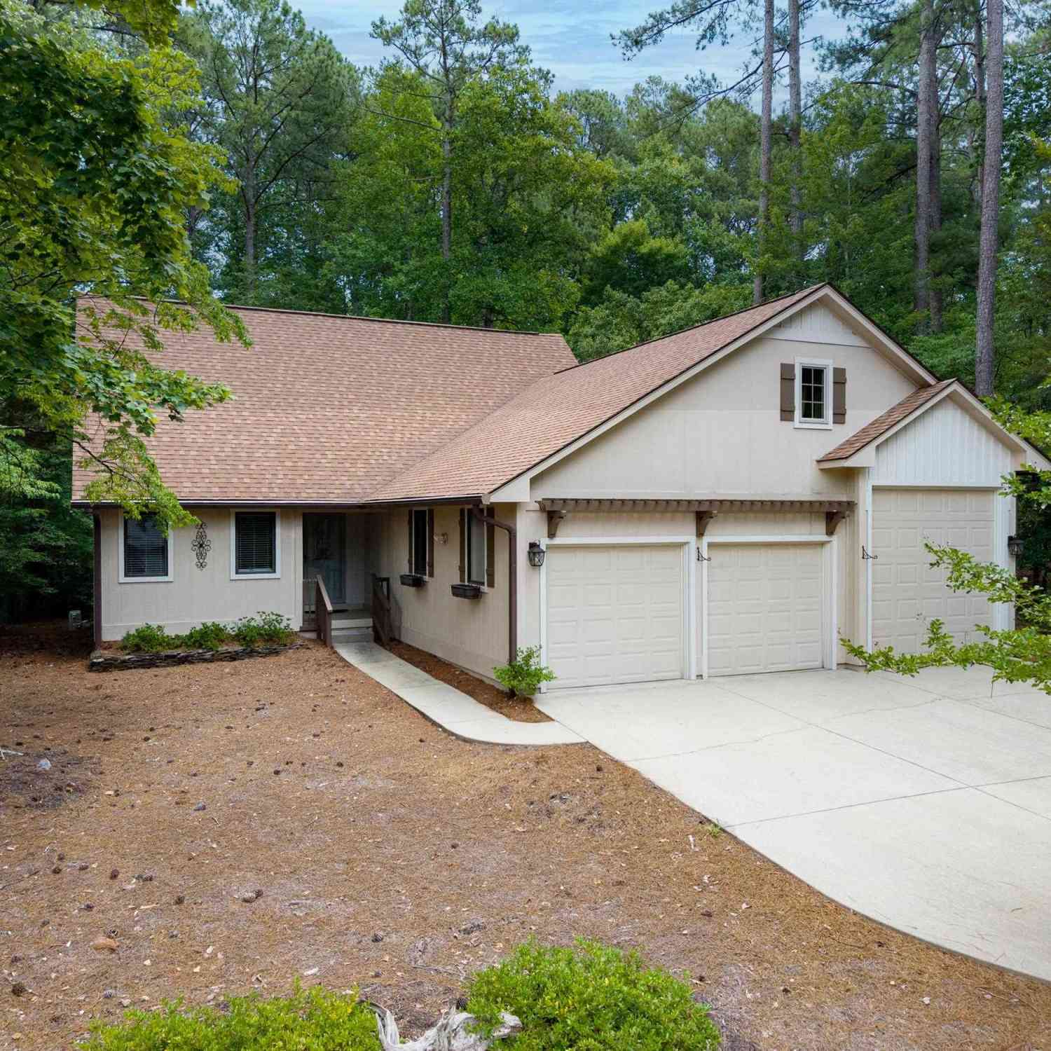 Homes For Sale - 203 Long Reach<br/> Oconee County, Salem, SC 29676