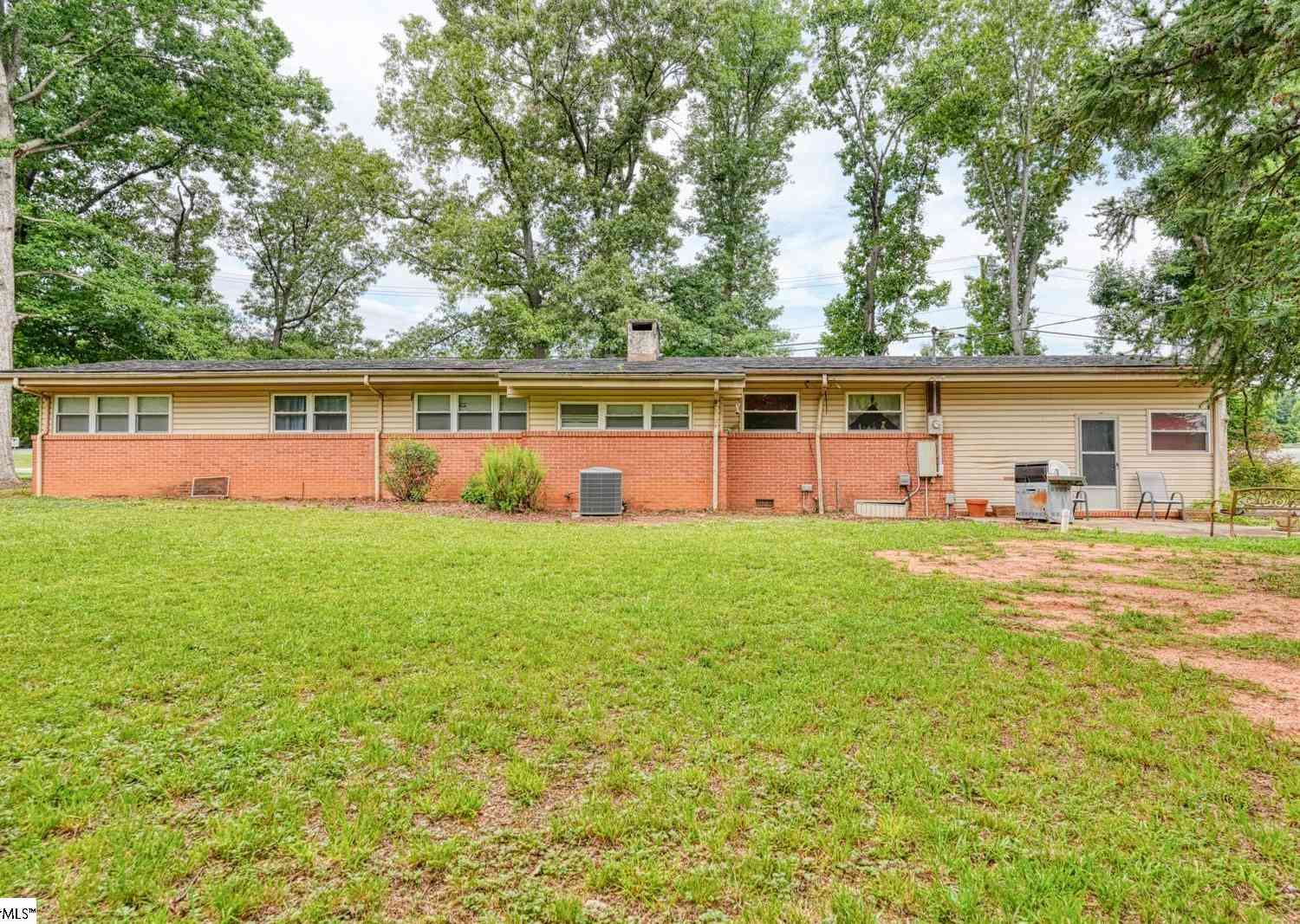 Homes For Sale - 3501 S Church<br/> Roebuck, SC 29376