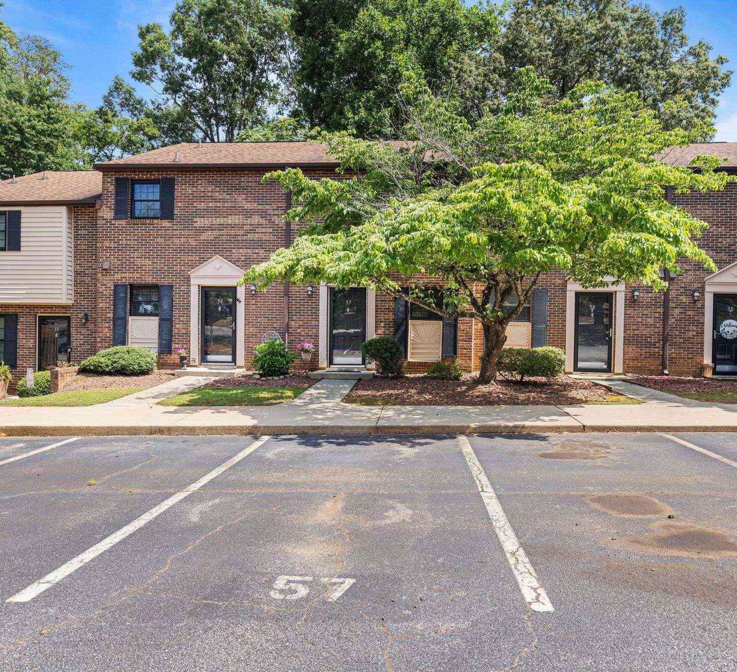 Condo For Sale - 812 Reid School<br/> Taylors, SC 29687