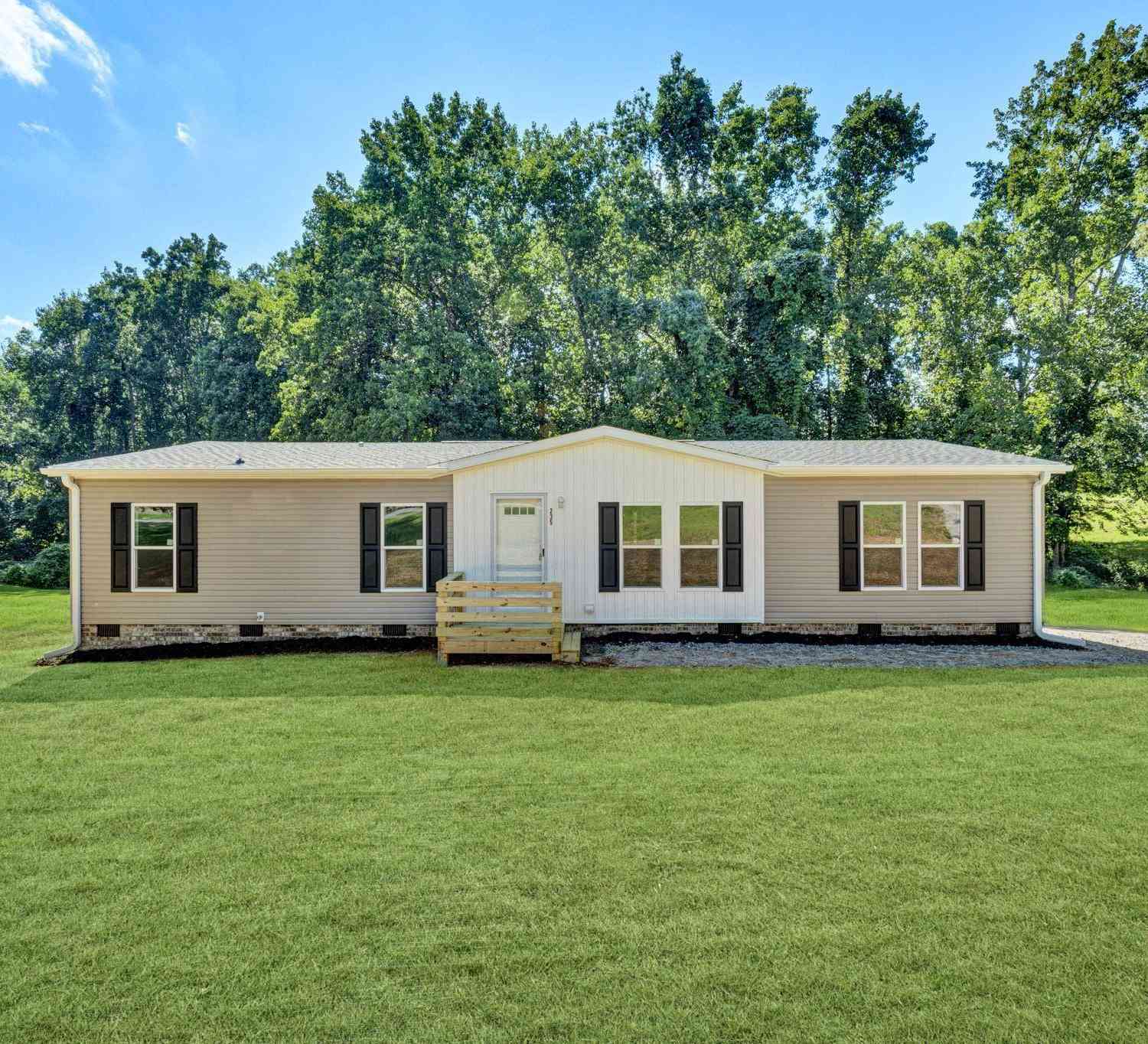 Mobile Home For Sale - 235 Horseshoe Bend<br/> Cowpens, SC 29330