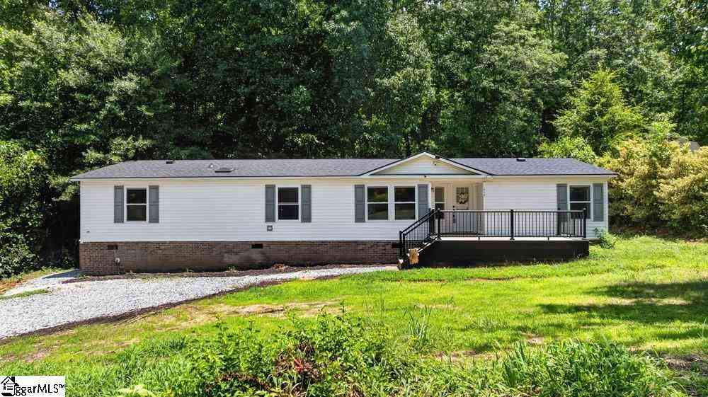 Mobile Home For Sale - 314 Lonesome Pine Lane<br/> Spartanburg County, Wellford, SC 29385