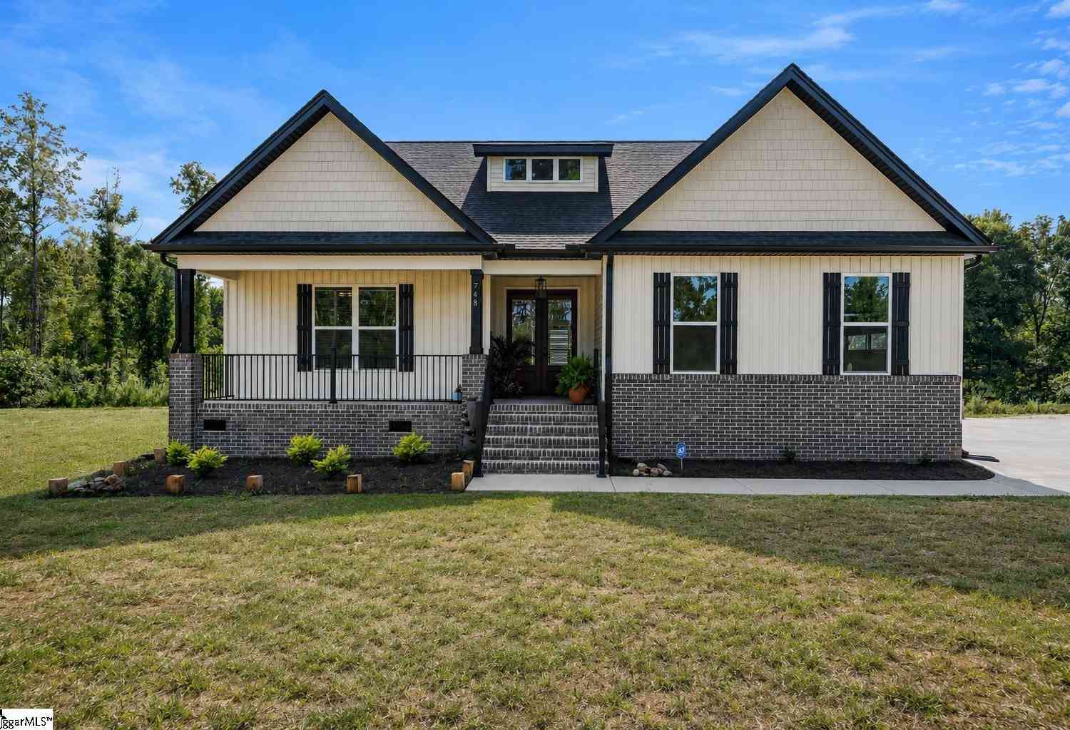 Homes For Sale - 748 Cattle<br/> Laurens, SC 29630