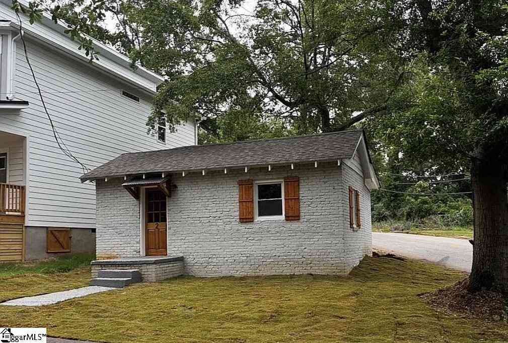 Homes For Sale - 2 Brush<br/> Greenville, SC 29607
