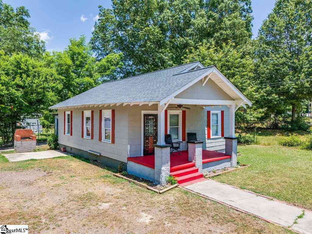 Homes For Sale - 46 Peachtree<br/> Clinton, SC 29325