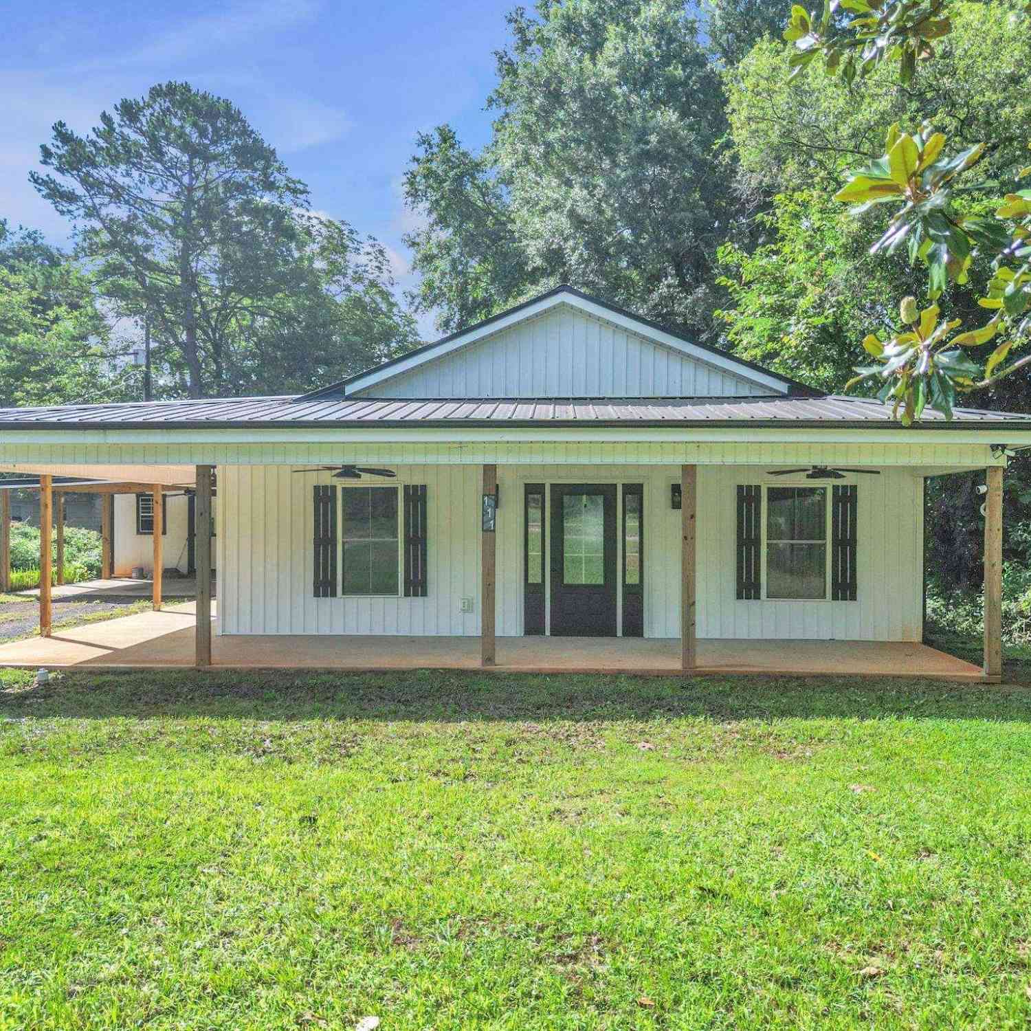 Homes For Sale - 111 Stevenson<br/> Belton, SC 29627