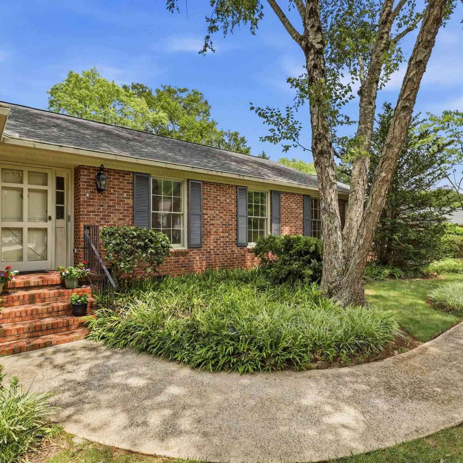 Homes For Sale - 303 Hillsborough<br/> Greenville County, Greenville, SC 29615