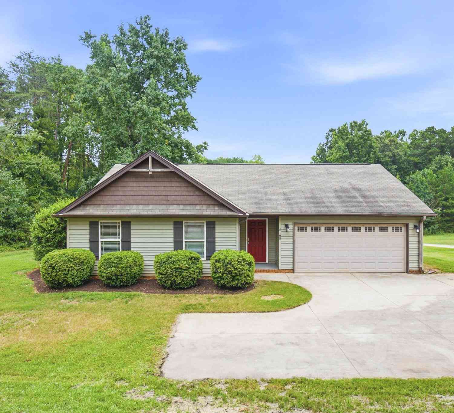 Homes For Sale - 2180 Tigerville<br/> Travelers Rest, SC 29690