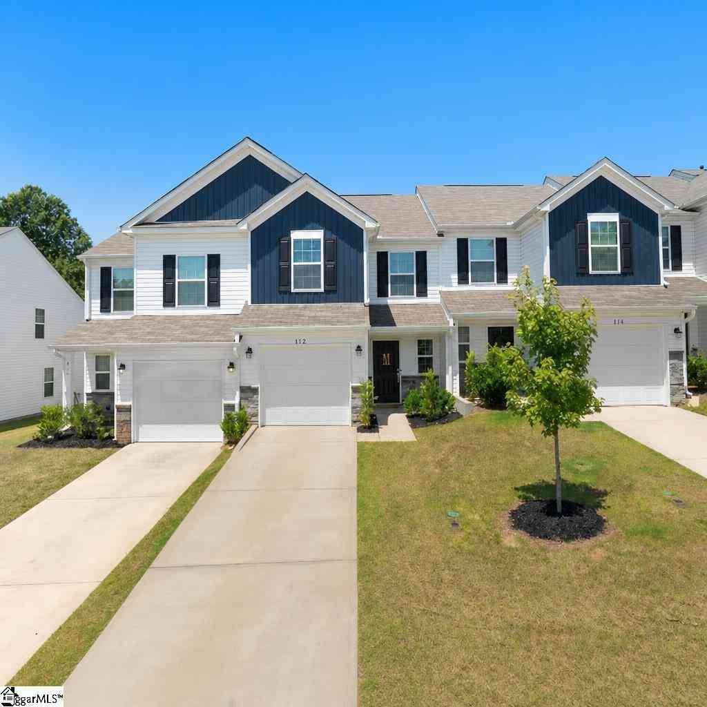 Townhouse For Sale - 812 Harper<br/> Reidville, SC 29375