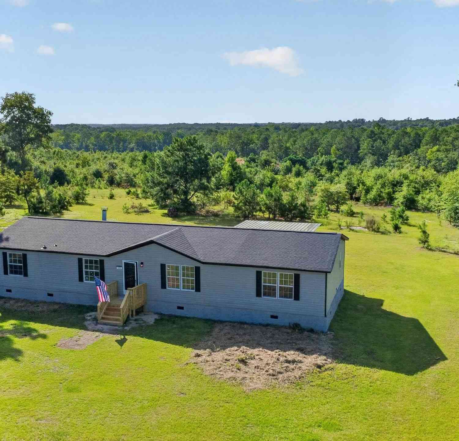 Mobile Home For Sale - 133 Courtney<br/> Trenton, SC 29847