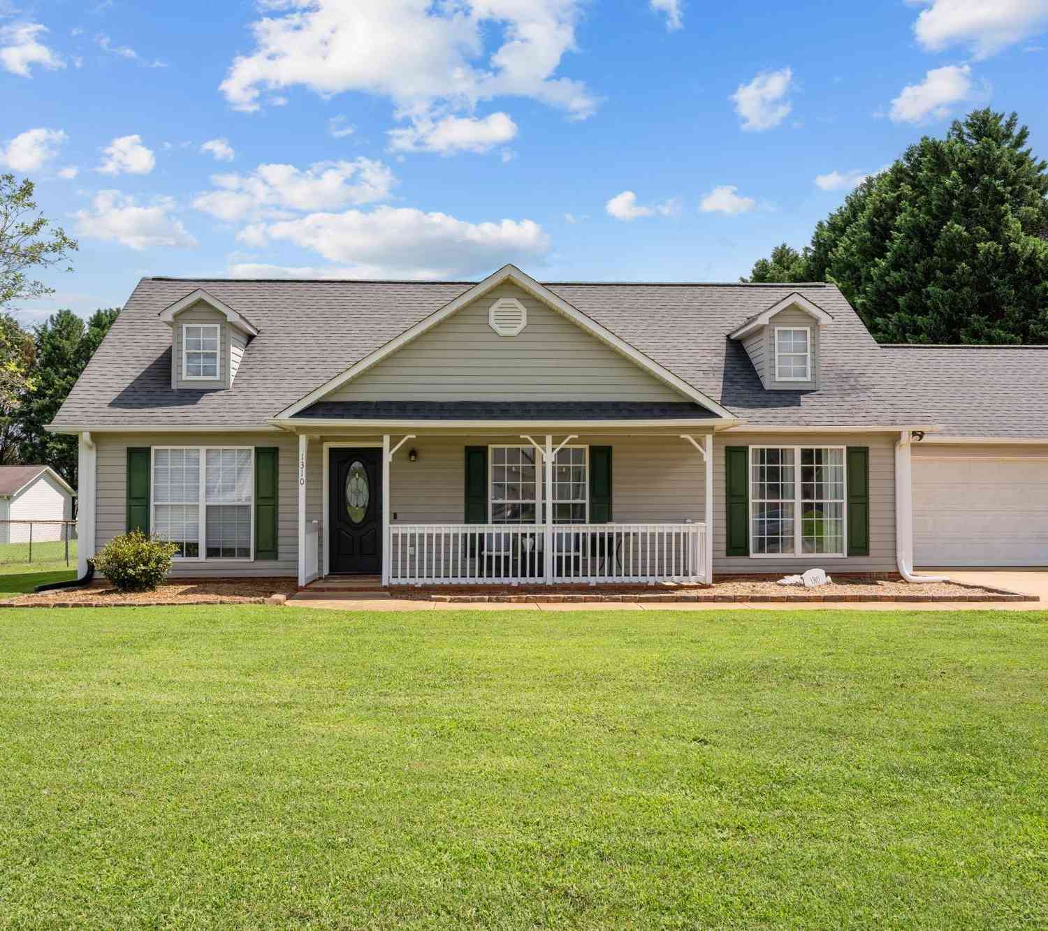 Homes For Sale - 1310 Bishop<br/> Inman, SC 29349