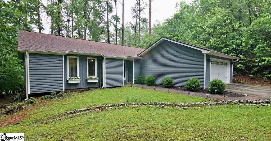 Homes For Sale - 1279 Coneross Point<br/> Oconee County, Seneca, SC 29678