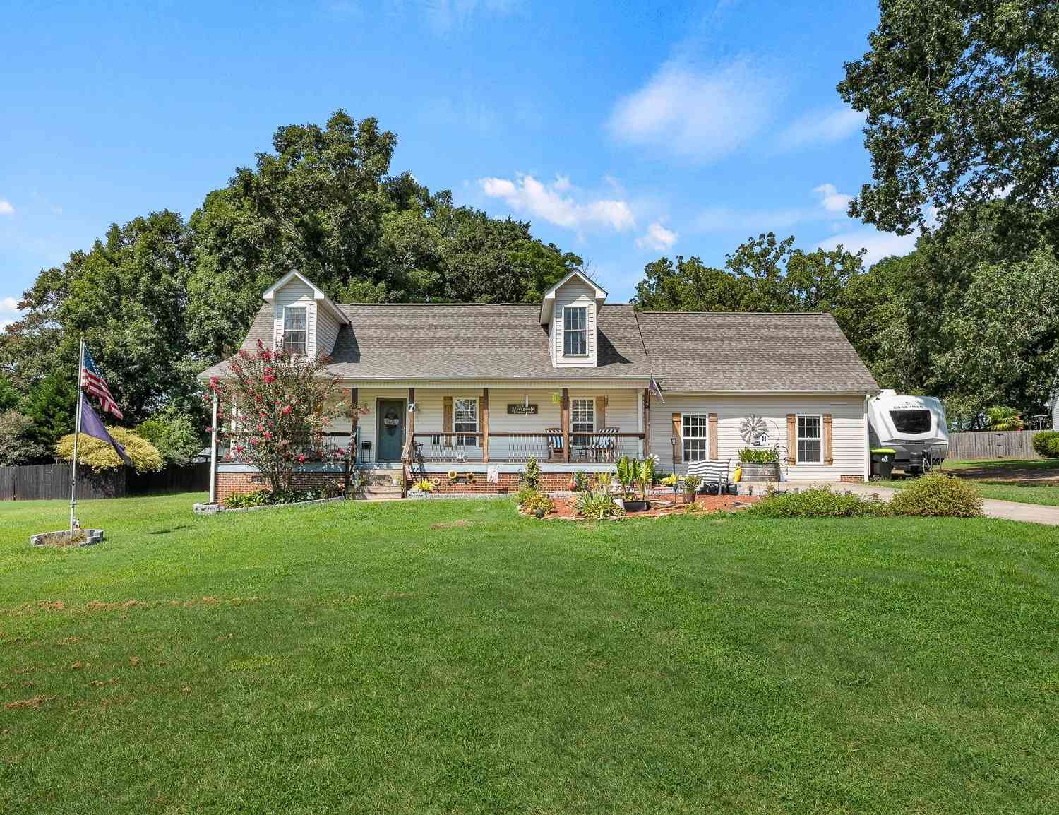 Homes For Sale - 7 Wooded Glenn<br/> Pelzer, SC 29669