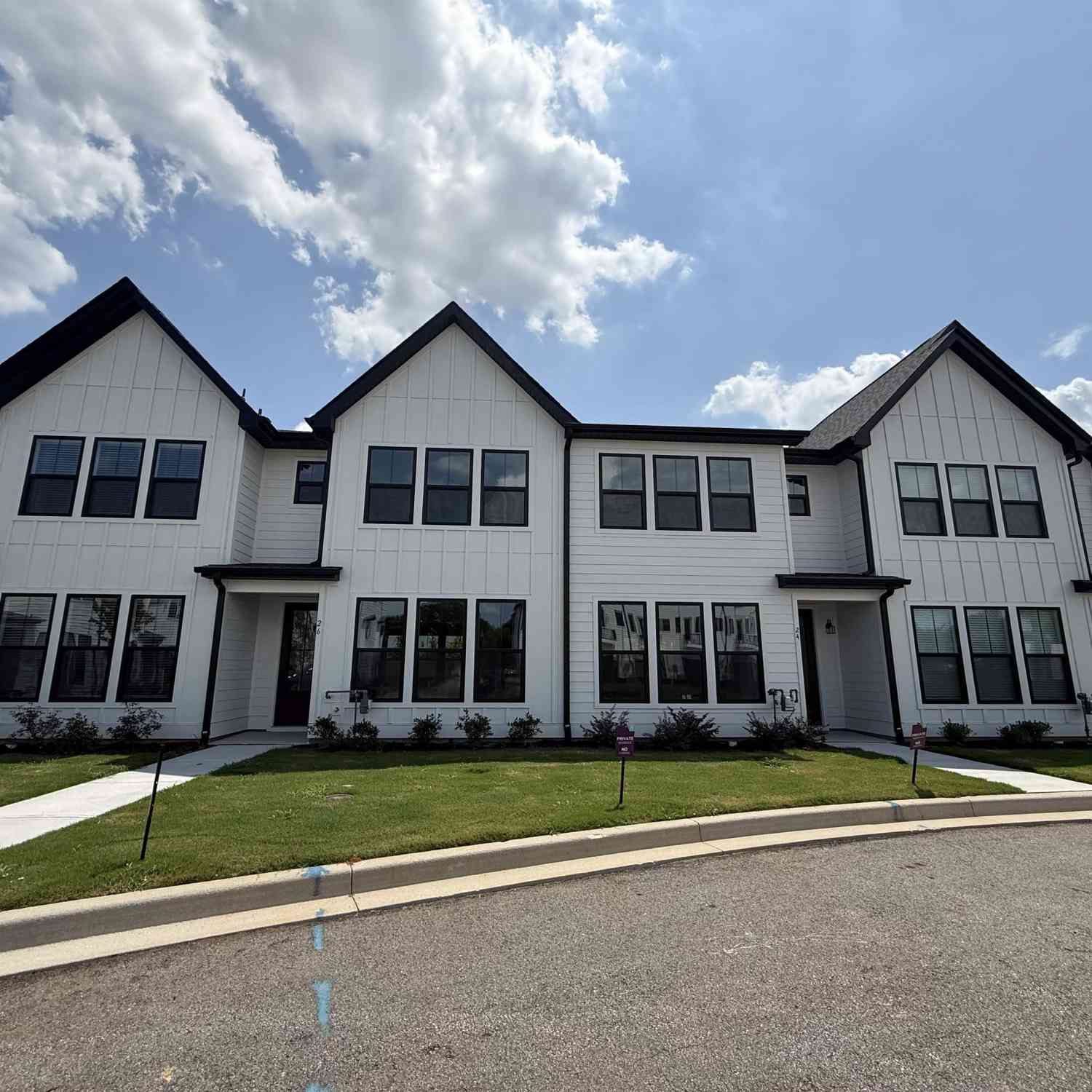 Townhouse For Sale - 26 Deans Pleasant<br/> Greenville County, Greenville, SC 29607