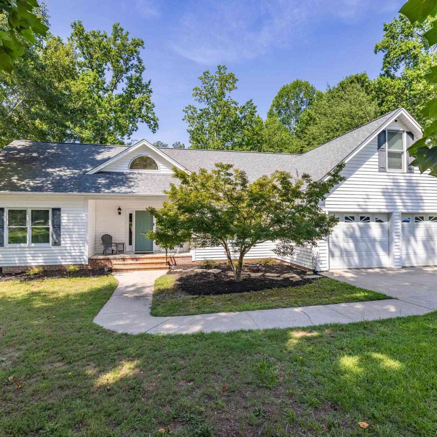 Homes For Sale - 206 Petty<br/> Oconee County, Seneca, SC 29772