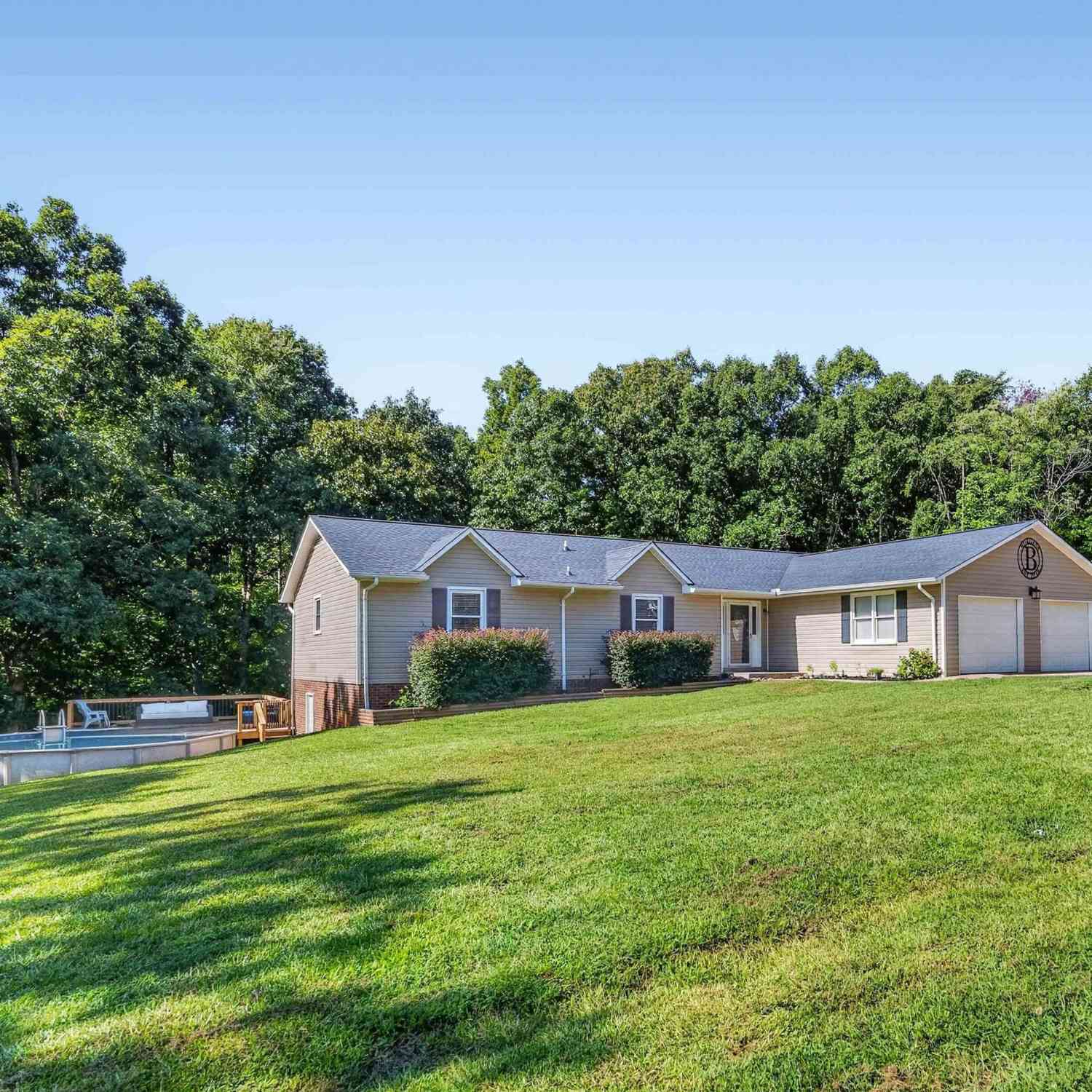 Homes For Sale - 180 Hillcrest<br/> Gaffney, SC 29340