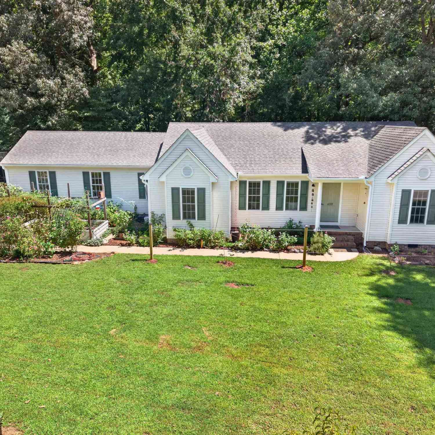 Homes For Sale - 420 Brookstone<br/> Central, SC 29630