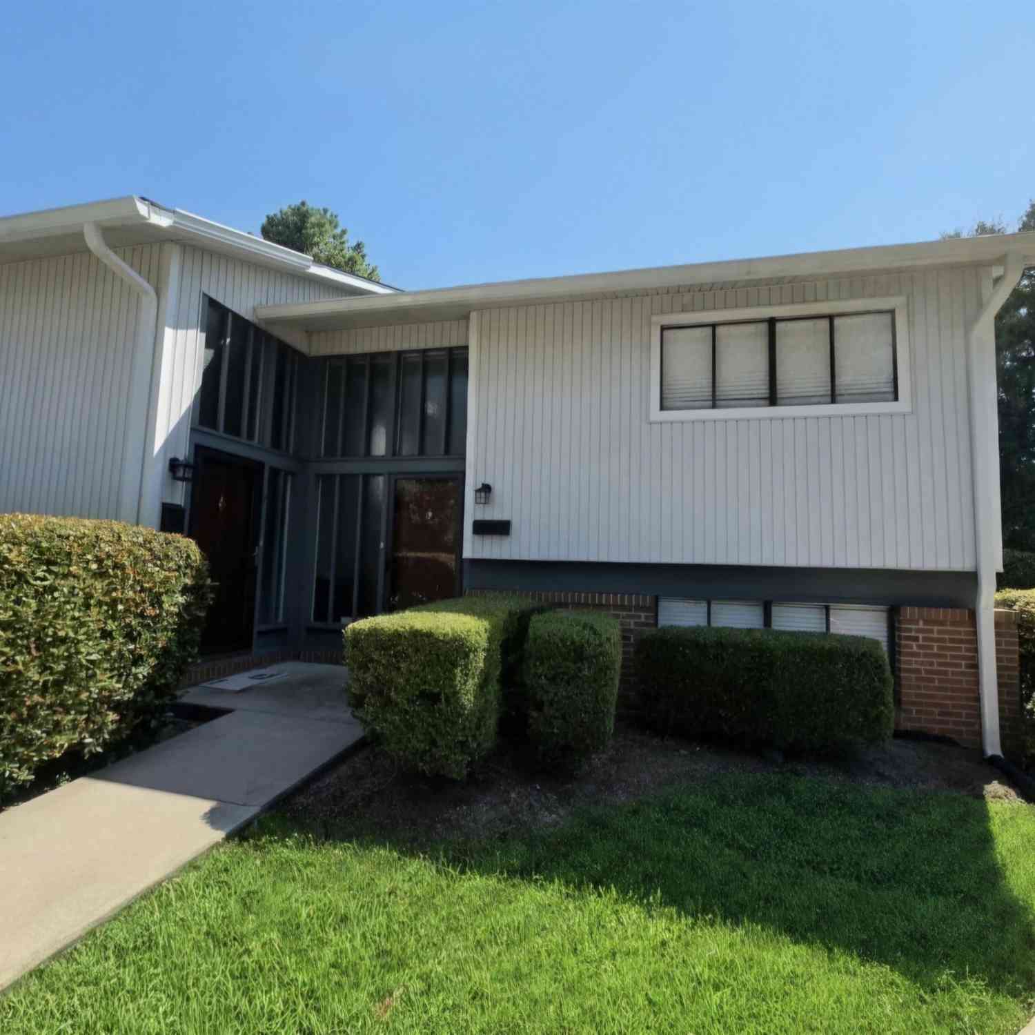 Condo For Sale - 8 Briarcreek<br/> Greenville County, Greenville, SC 29615