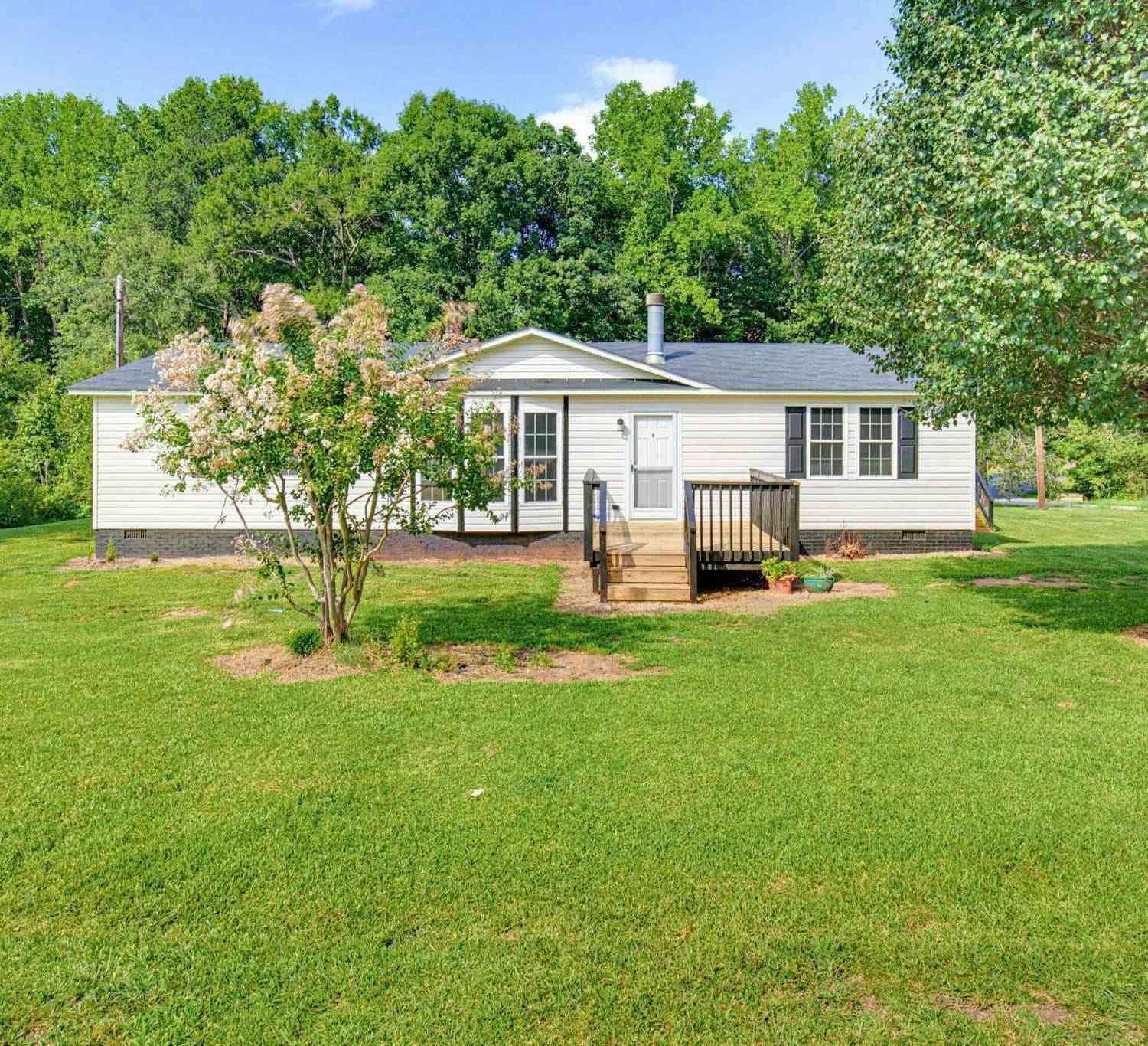 Mobile Home For Sale - 95 S Manley<br/> Greenville County, Taylors, SC 29687