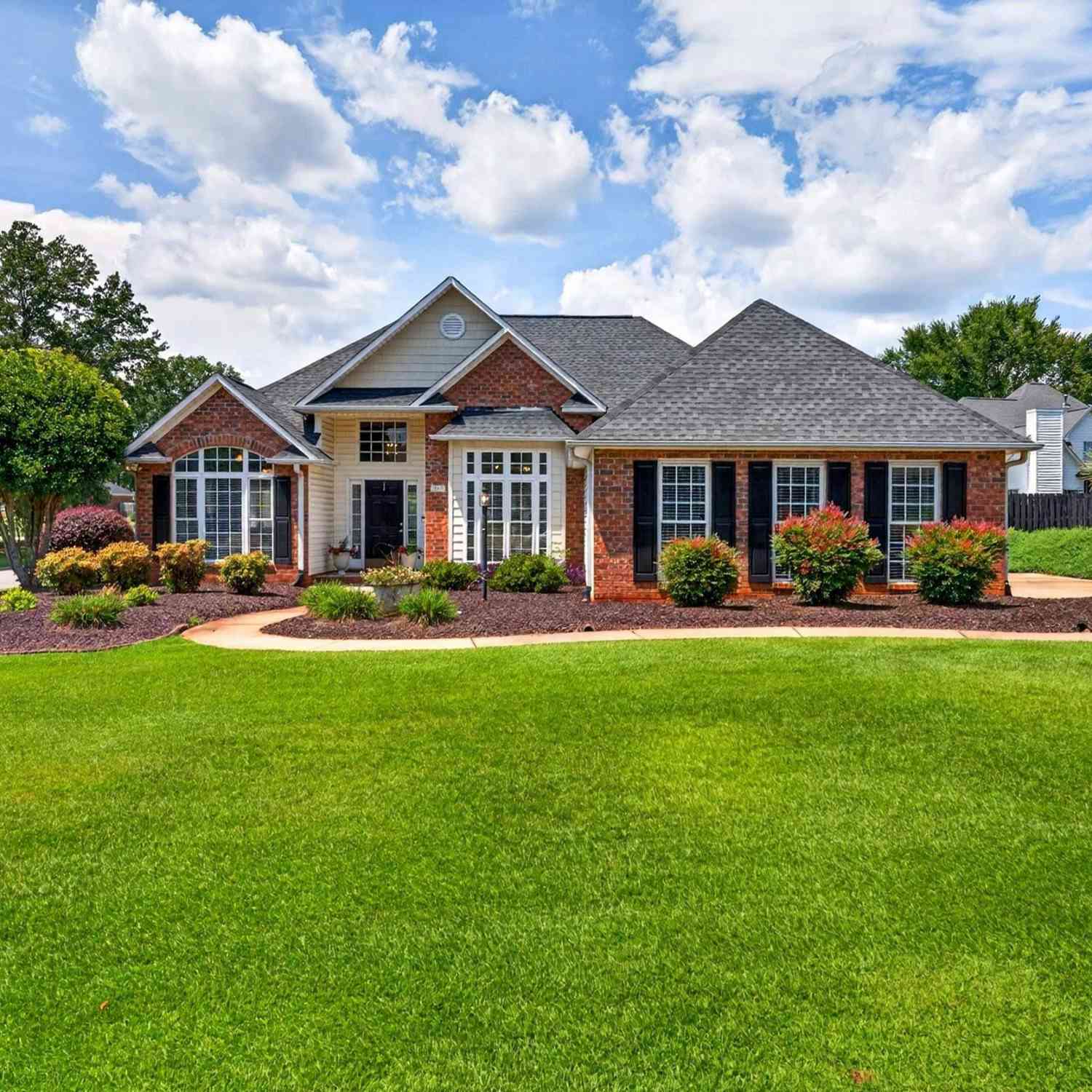 Homes For Sale - 503 Saint Helena<br/> Roebuck, SC 29376