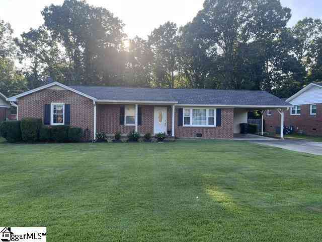 Homes For Sale - 110 Avon<br/> Taylors, SC 29687
