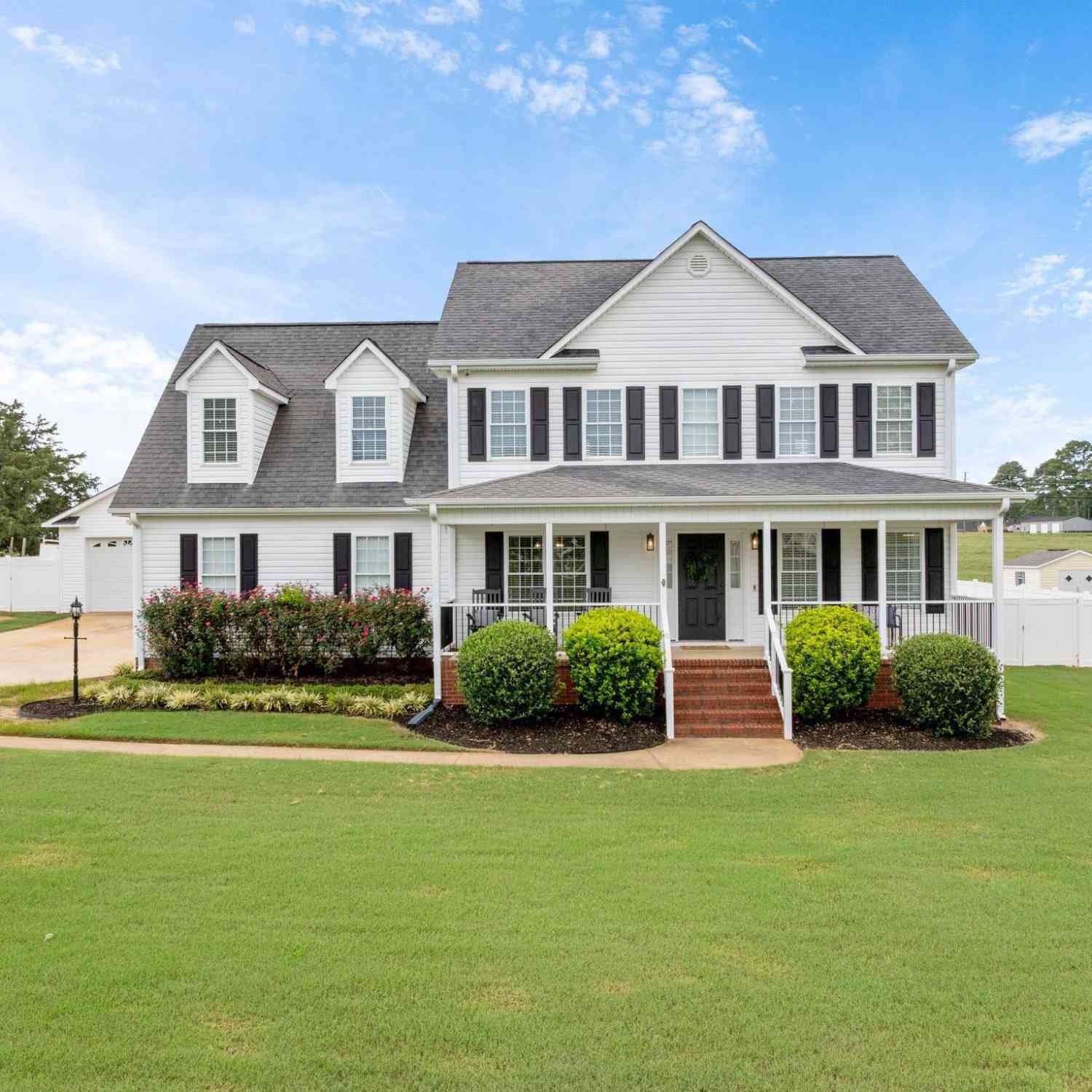 Homes For Sale - 209 Legacy Farm<br/> Greenville County, Fountain Inn, SC 29644