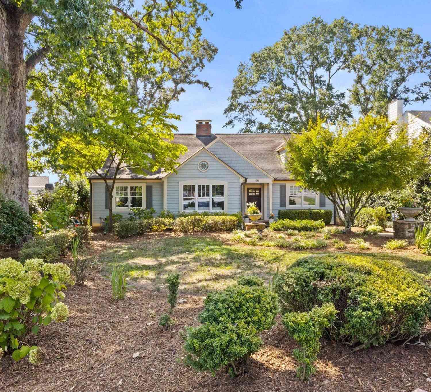 Homes For Sale - 98 Woodvale<br/> Greenville County, Greenville, SC 29605