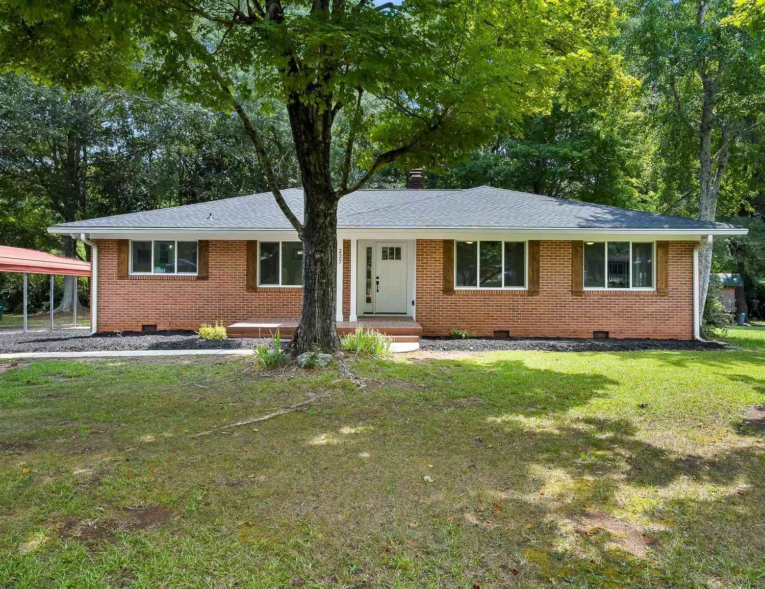 Homes For Sale - 227 Belton<br/> Williamston, SC 29697