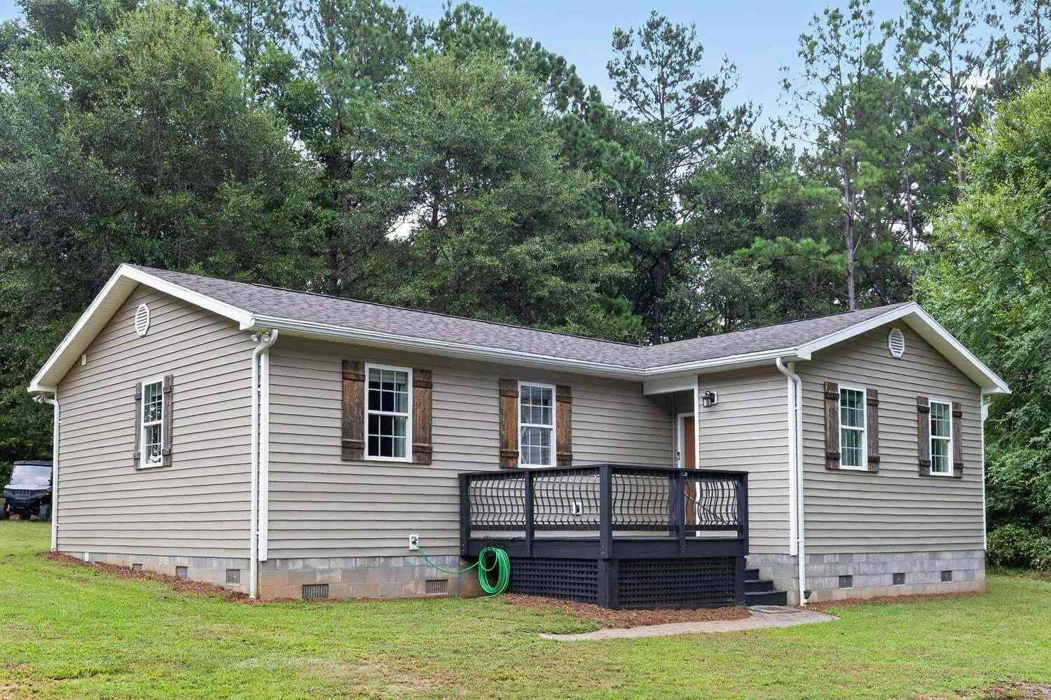 Homes For Sale - 1602 Georgia<br/> Laurens County, Gray Court, SC 29645