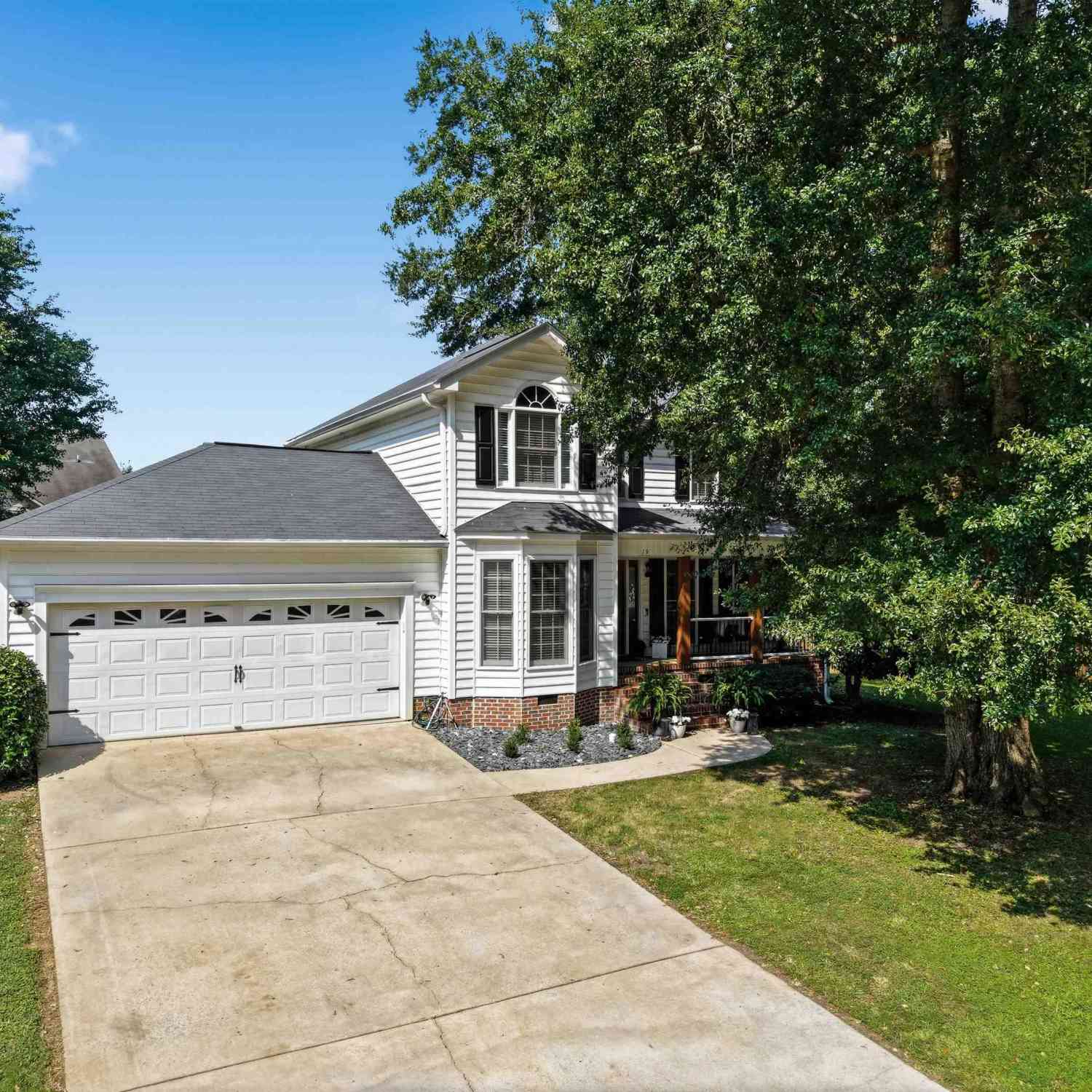 Homes For Sale - 19 Chantilly Rue<br/> Simpsonville, SC 29681