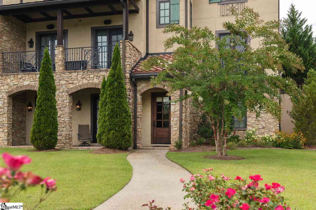 Condo For Sale - 600 Village Square<br/> Travelers Rest, SC 29690