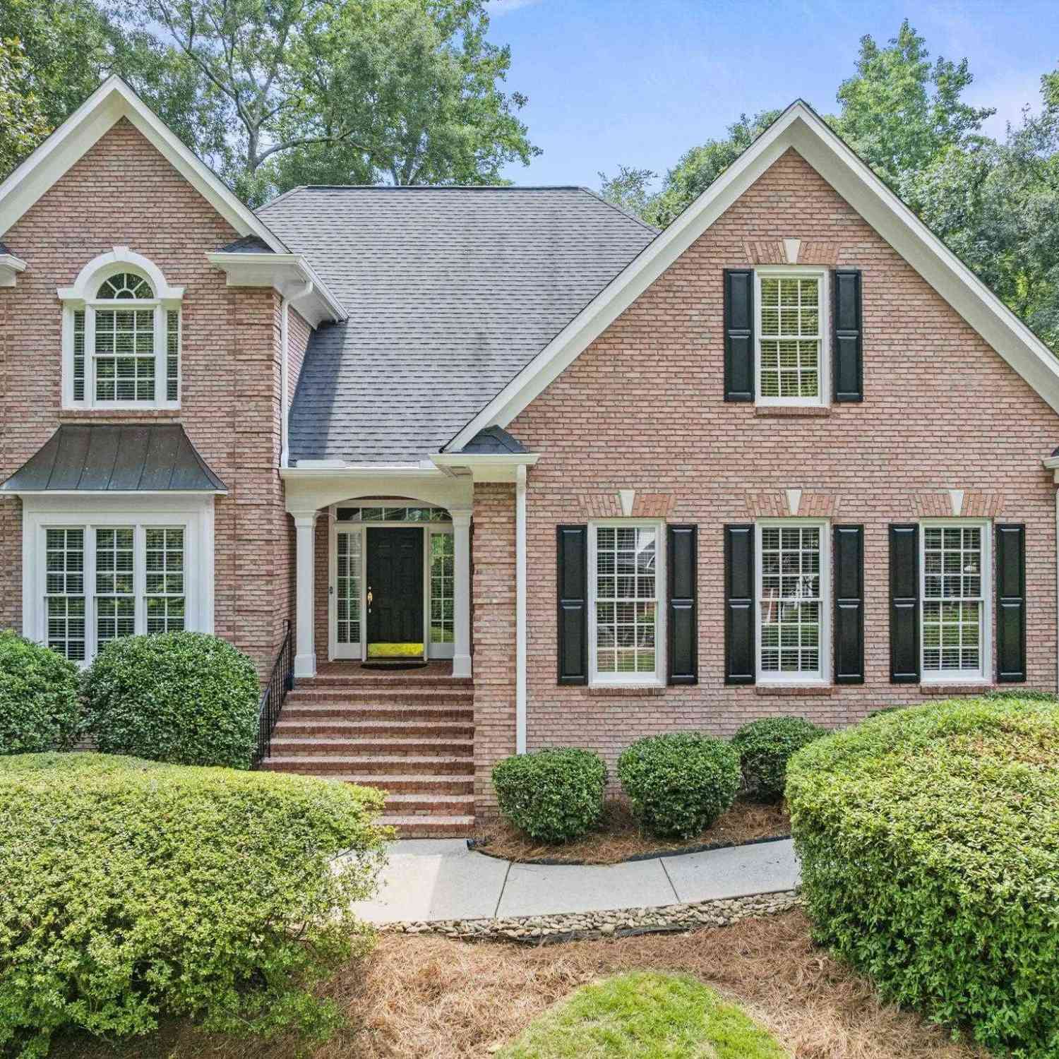 Homes For Sale - 105 Wolf Run<br/> Simpsonville, SC 29681