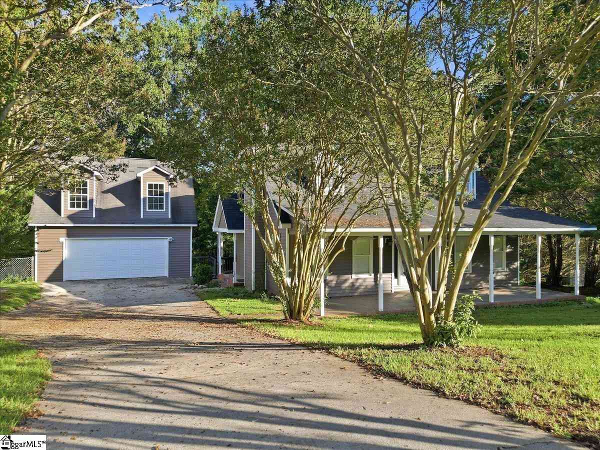 Homes For Sale - 301 Mountain View<br/> Greenville, SC 29611