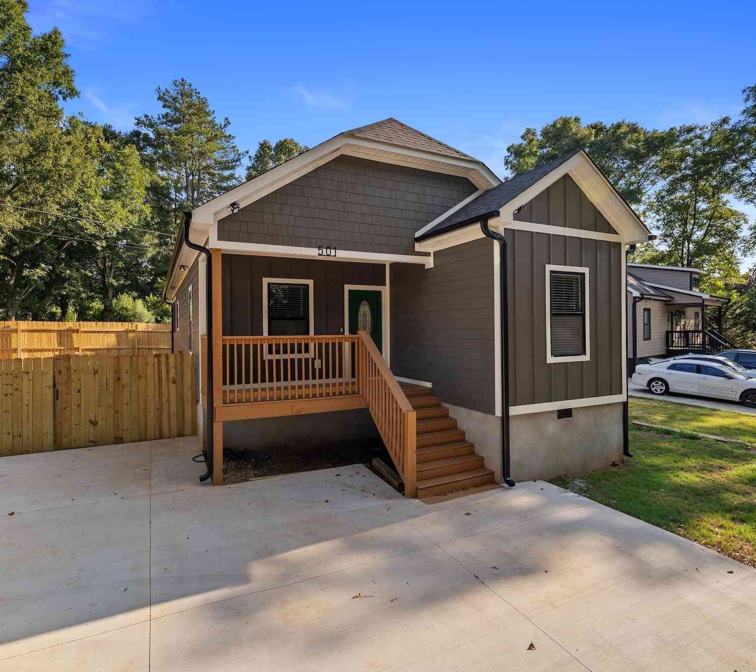 Homes For Sale - 501 Rogers<br/> Anderson, SC 29625